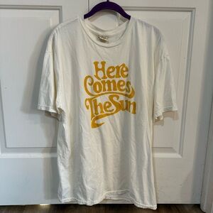 Here Comes the Sun Oat Collective Shirt Size L